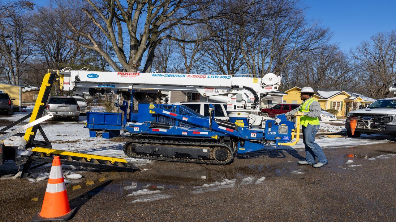 Entergy-Greenville-Mississippi-Ice-Storm-Recovery-0214