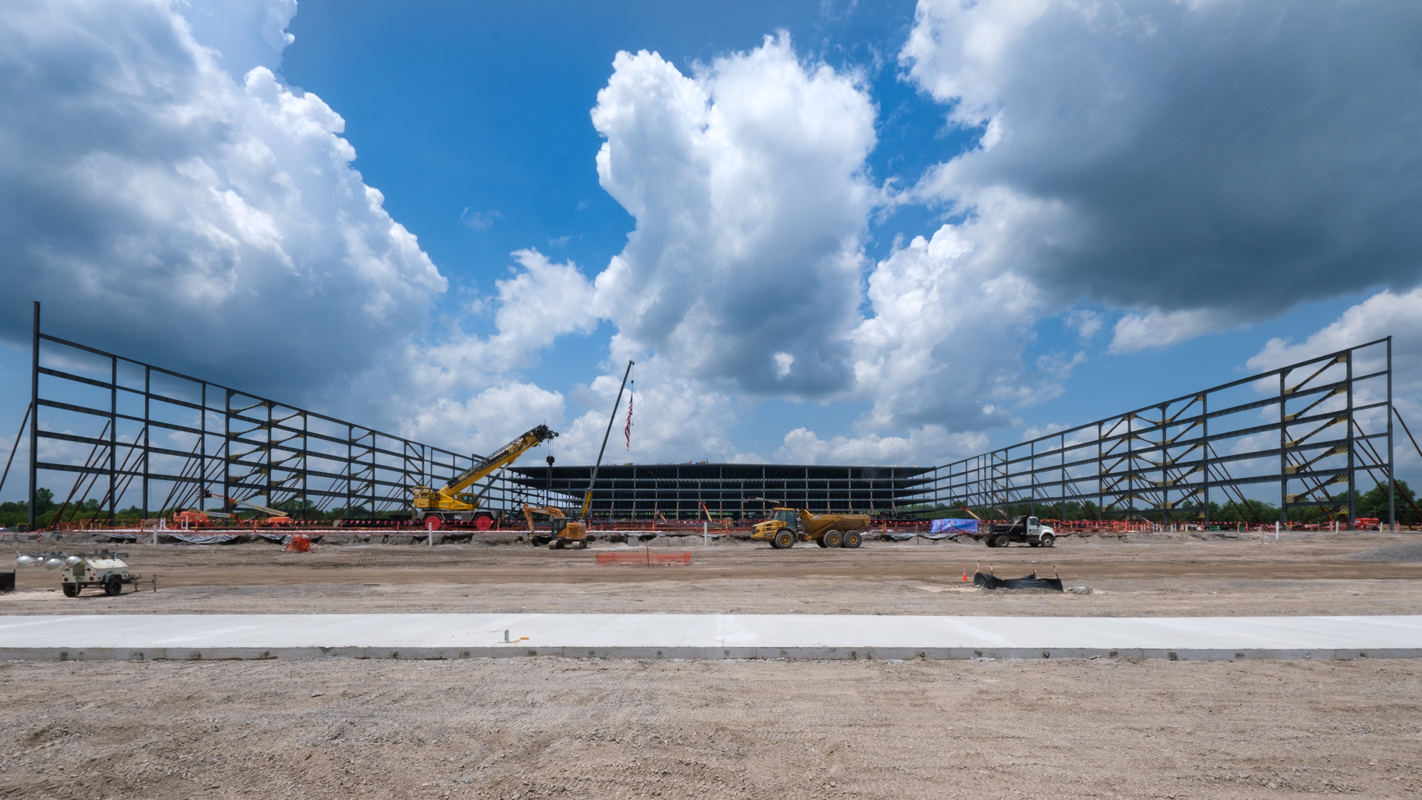 Amazon Announces First Fulfillment Center and Second Delivery Station ...
