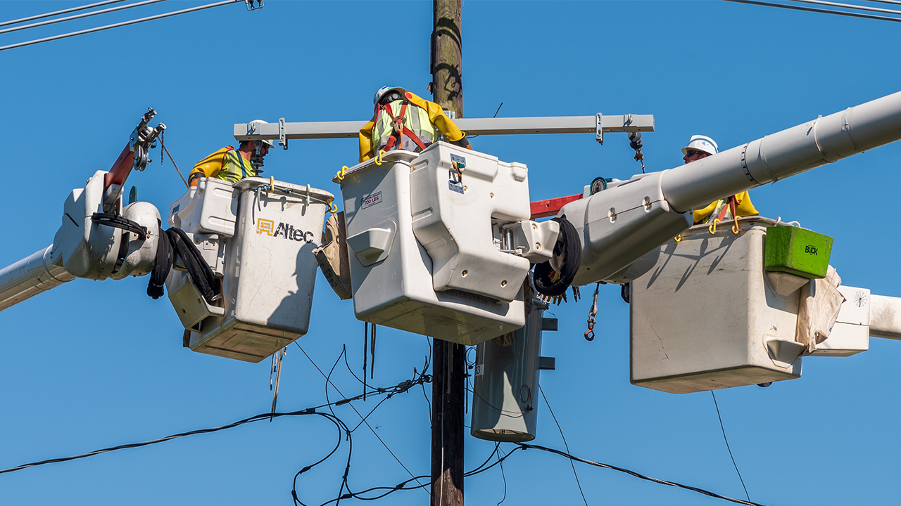 Entergy Crews Restore Power to More than 50% of Customers Following ...