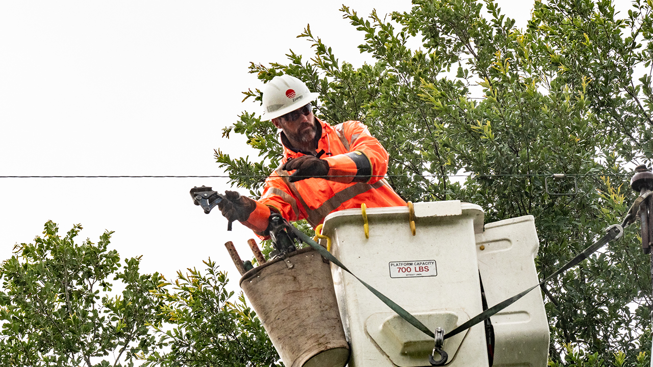 Crews Restore Power to About 85% of the Approximately 40,000 Peak ...